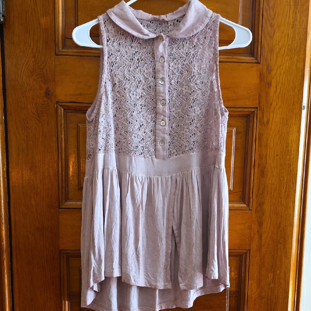 POL Sleeveless Lace High-Low Tunic Top in Dusty Mauve